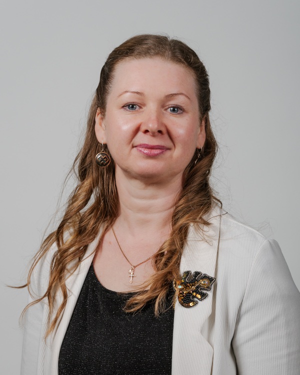 Dina Popluga