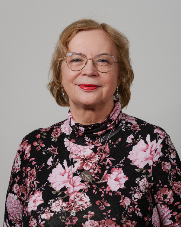 Inese Ozola